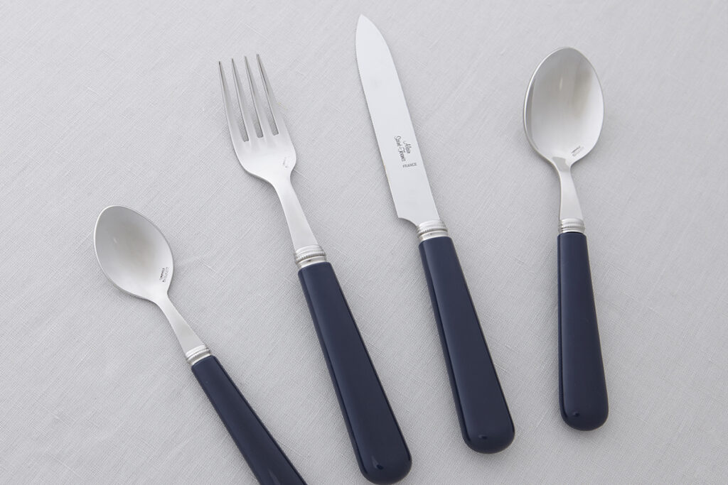 Cubiertos Navy – Victoria Yachting